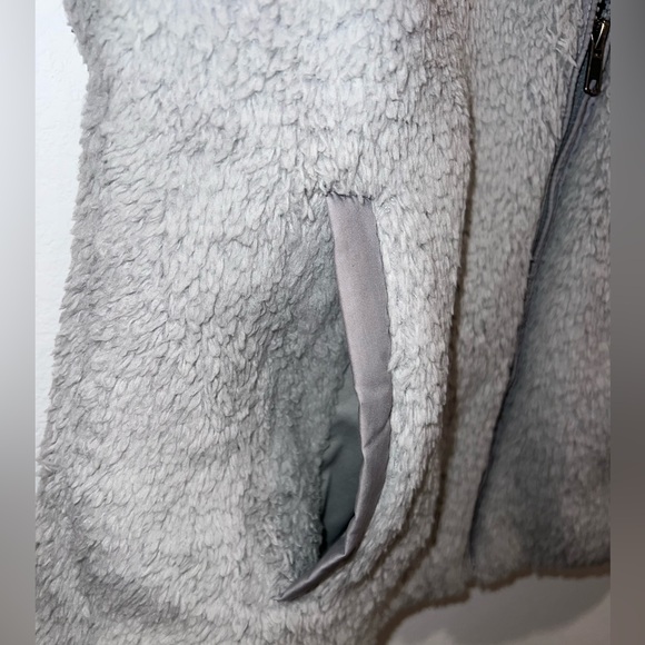 Patagonia Vest Size L - Picture 5 of 11